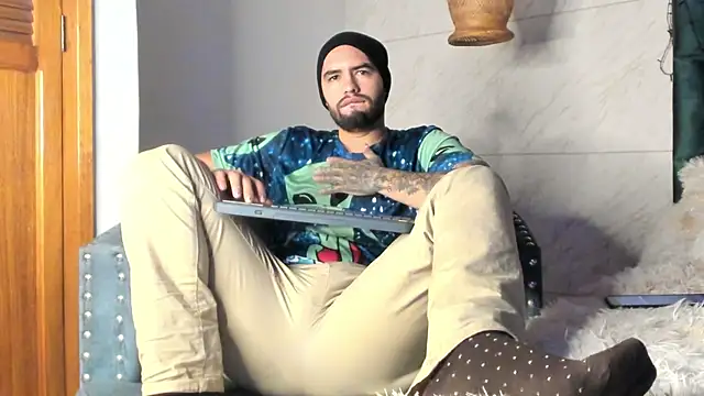 matteosantos online show from January 27, 2025, 11:32 am