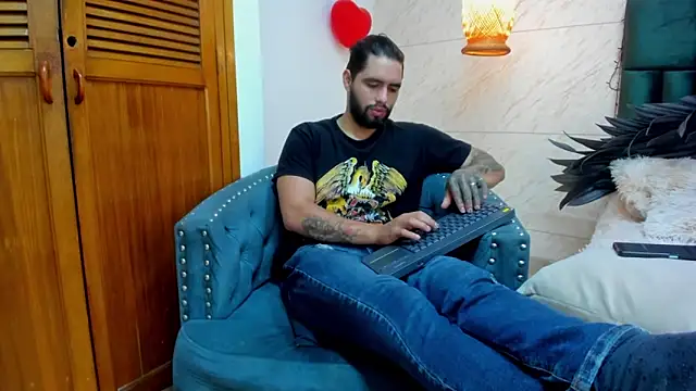 matteosantos online show from February 19, 2025, 2:55 pm