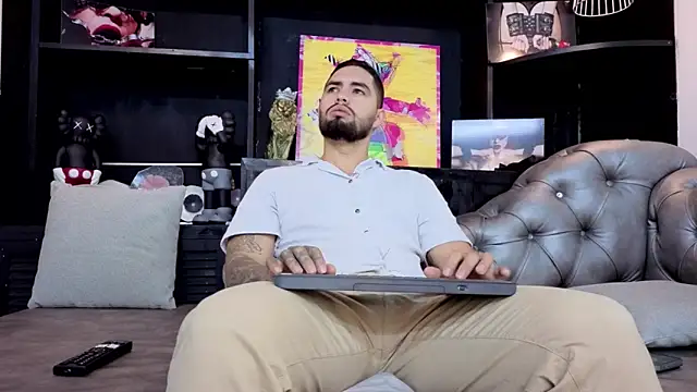 matteosantos online show from September 20, 2025, 11:44 am