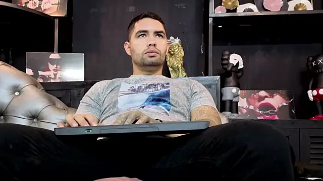 matteosantos online show from October 25, 2025, 11:29 am