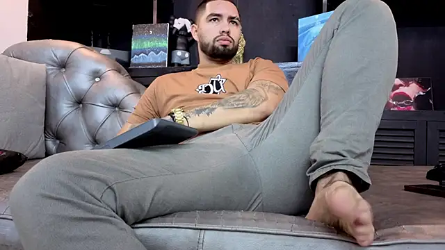 matteosantos online show from April 7, 2026, 11:43 am