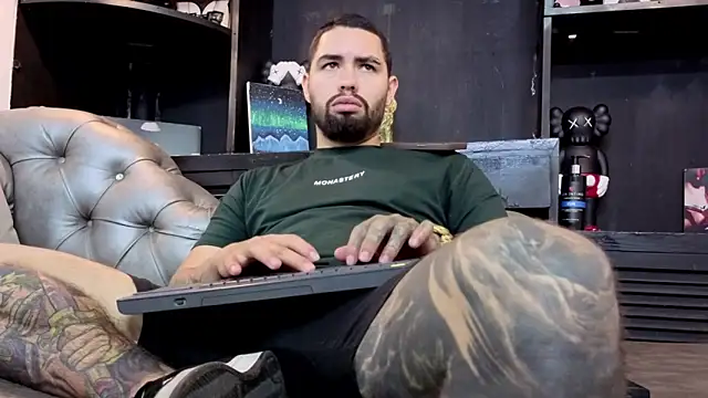 Snapshot of matteosantos chatting on May 3, 2026, 1:39 pm matteosantos online show from May 3, 2026, 1:39 pm