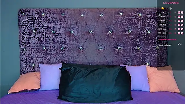 NoraBigAss online show from November 7, 2025, 2:11 am