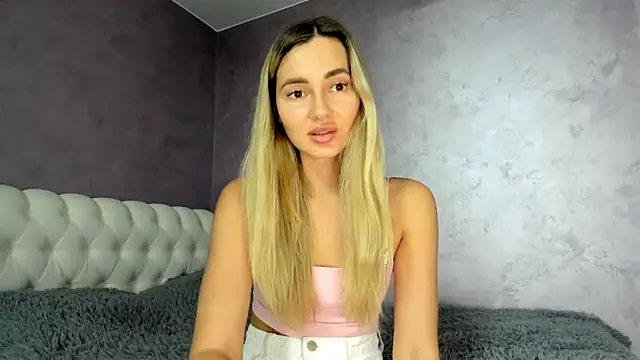  DarkRose  online show from November 6, 2025, 12:17 pm