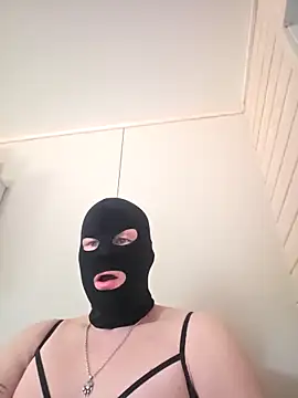 Papiercedbisex online show from April 3, 2026, 12:36 pm