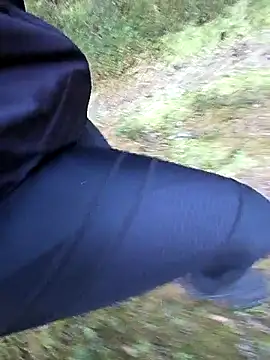 Papiercedbisex online show from April 10, 2026, 6:07 am