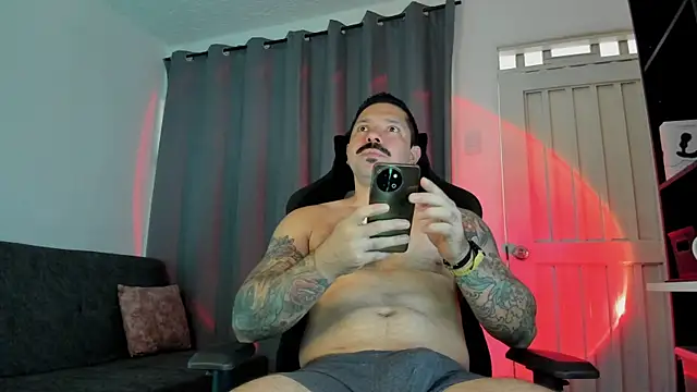 Pierre Vidal online show from November 20, 2025, 8:41 pm