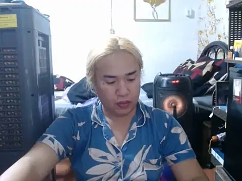 Snapshot of Bigdirtynipples chatting on October 15, 2025, 7:19 am Bigdirtynipples online show from October 15, 2025, 7:19 am