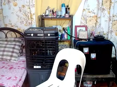 Snapshot of Bigdirtynipples chatting on October 23, 2025, 3:28 am Bigdirtynipples online show from October 23, 2025, 3:28 am