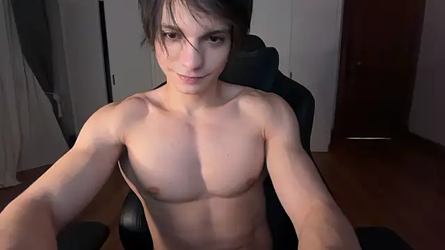 SasukeUhchiaa online show from December 14, 2025, 2:39 am