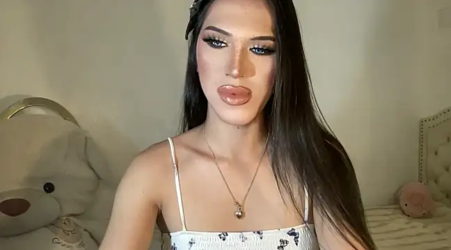 Snapshot of Ts_glamxxxx chatting on February 22, 2025, 2:50 am Ts glamxxxx online show from February 22, 2025, 2:50 am