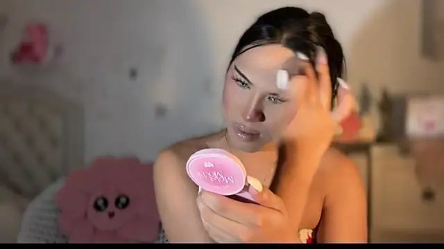 Snapshot of Ts_glamxxxx chatting on September 14, 2025, 2:00 am Ts glamxxxx online show from September 14, 2025, 2:00 am