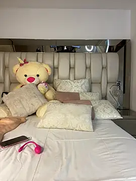 Snapshot of ALISSON_FOXXX1 chatting on December 21, 2024, 8:00 pm ALISSON FOXXX1 online show from December 21, 2024, 8:00 pm