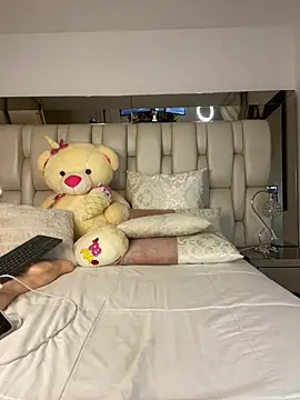 Snapshot of ALISSON_FOXXX1 chatting on December 24, 2024, 2:43 am ALISSON FOXXX1 online show from December 24, 2024, 2:43 am