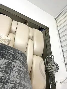 Snapshot of ALISSON_FOXXX1 chatting on October 16, 2025, 8:54 pm ALISSON FOXXX1 online show from October 16, 2025, 8:54 pm