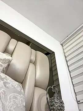 ALISSON FOXXX1 online show from November 5, 2025, 10:54 pm