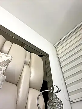 ALISSON FOXXX1 online show from November 11, 2025, 11:27 pm