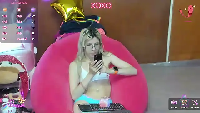 Skinygirl online show from July 24, 2026, 1:47 am