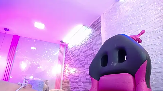 SalmaTits online show from February 20, 2025, 6:02 pm