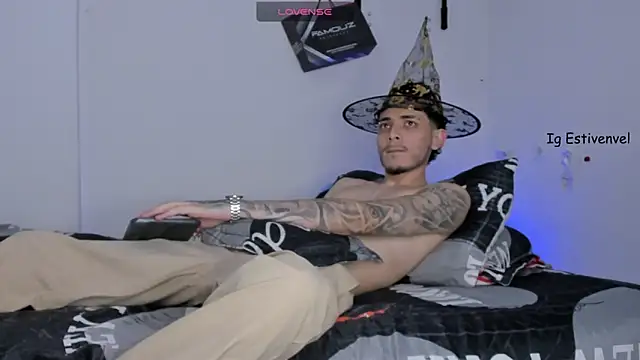 steve latin online show from October 29, 2025, 9:49 pm