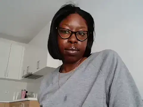 MadamIndigo online show from October 20, 2025, 12:38 pm