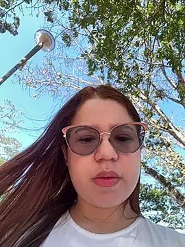 Snapshot of Lucyklein2022 chatting on January 22, 2025, 2:24 pm Lucyklein2022 online show from January 22, 2025, 2:24 pm