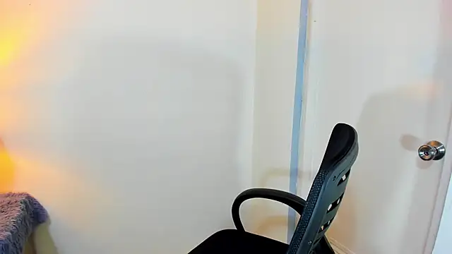 FuckDollNicky online show from October 25, 2025, 6:24 pm