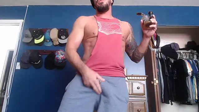 Snapshot of brettsworld1 chatting on January 14, 2025, 4:40 pm brettsworld1 online show from January 14, 2025, 4:40 pm