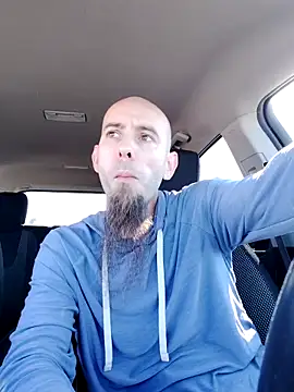 JohnnyFaster online show from September 28, 2025, 2:44 pm