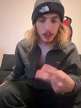 trippyski online show from December 29, 2024, 8:11 am