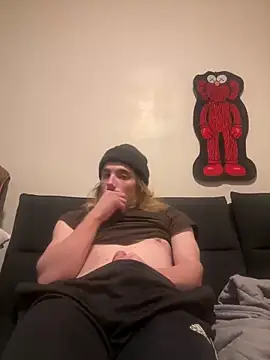 trippyski online show from January 3, 2025, 11:57 am