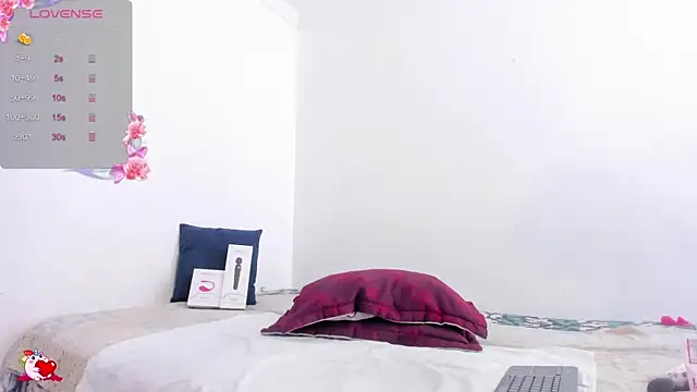 Snapshot of HEAVY_MEGAN chatting on July 9, 2026, 4:55 pm HEAVY MEGAN online show from July 9, 2026, 4:55 pm