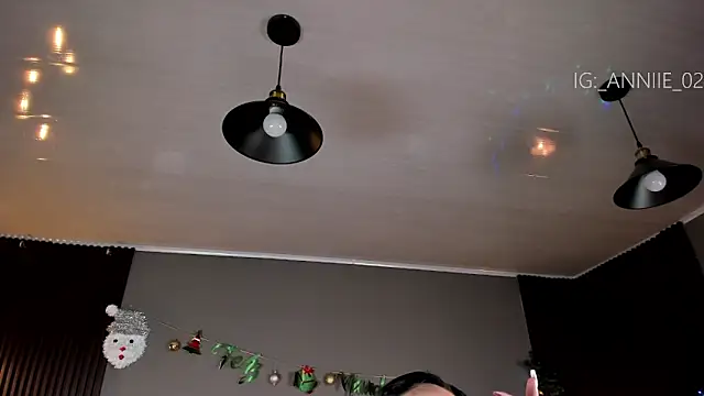 annie barozzi online show from December 24, 2024, 1:39 pm