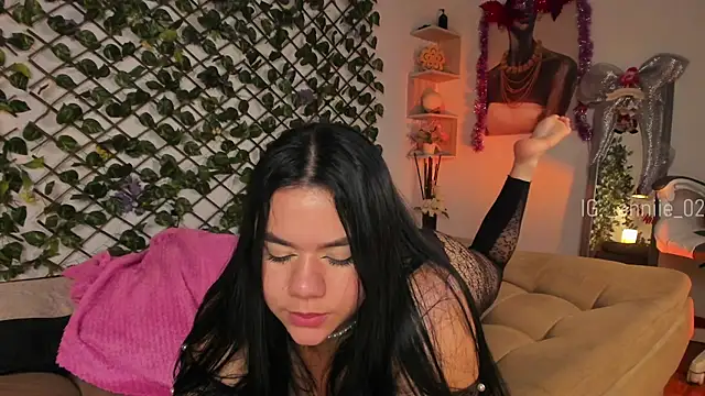 annie barozzi online show from December 30, 2024, 4:40 pm