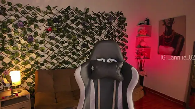 annie barozzi online show from January 2, 2025, 1:40 pm