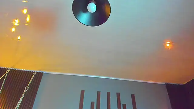 annie barozzi online show from November 11, 2025, 1:22 pm