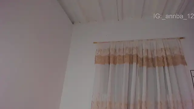 Snapshot of annie_barozzi chatting on June 19, 2026, 12:31 pm annie barozzi online show from June 19, 2026, 12:31 pm