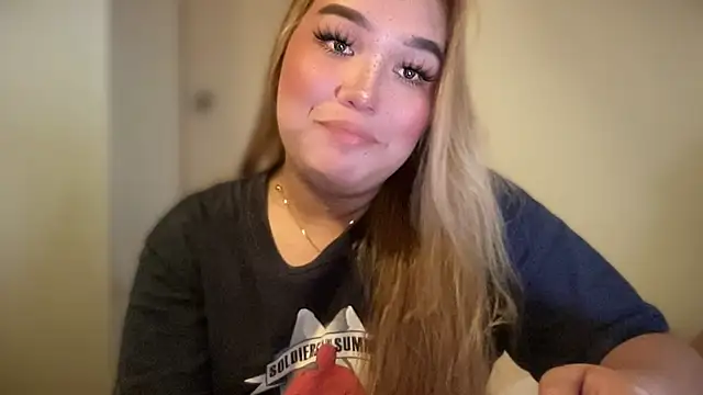 MissCataleyaxxx online show from October 26, 2025, 8:42 am