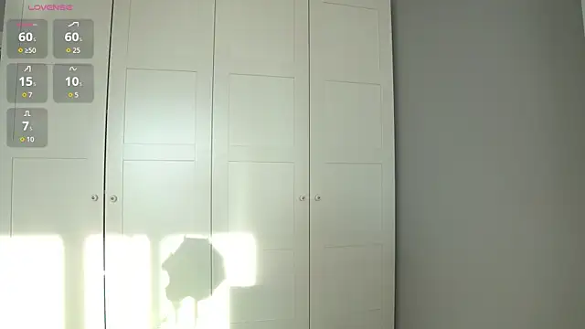 -JuicyMolly- online show from October 1, 2025, 1:39 pm