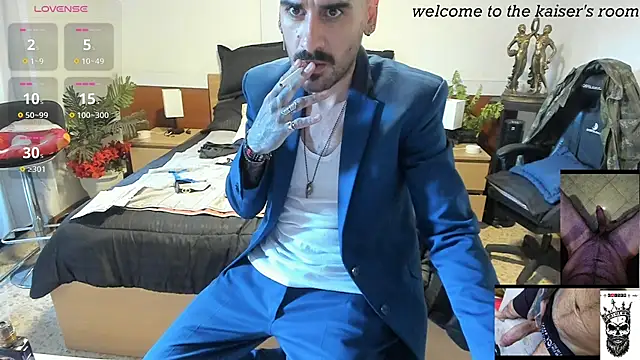 Snapshot of kaiser679_ chatting on December 13, 2025, 9:42 pm kaiser679 online show from December 13, 2025, 9:42 pm