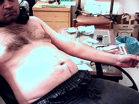 aksxi1 online show from November 11, 2025, 11:21 am