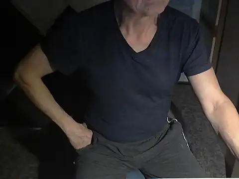 kiam471 online show from January 21, 2025, 8:54 pm