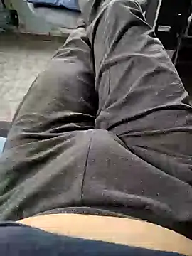 kiam471 online show from February 7, 2025, 2:04 pm