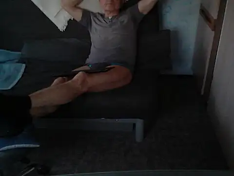 kiam471 online show from March 4, 2025, 5:03 pm