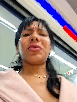 Doll Loren online show from March 5, 2025, 8:21 pm