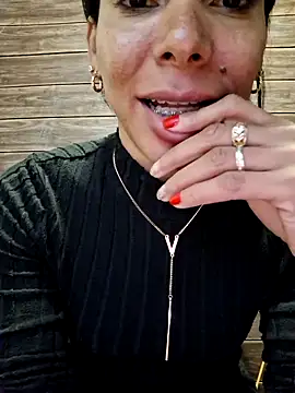 Doll Loren online show from September 8, 2025, 2:38 pm