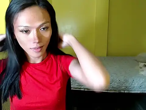 Snapshot of xx_goddessofallgodess_xx chatting on December 28, 2024, 2:21 pm xx goddessofallgodess xx online show from December 28, 2024, 2:21 pm