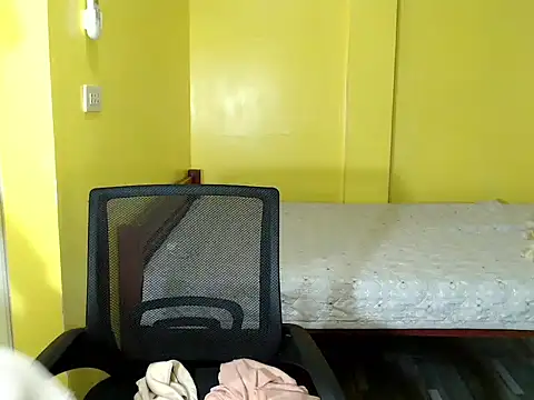 Snapshot of xx_goddessofallgodess_xx chatting on March 3, 2025, 8:16 am xx goddessofallgodess xx online show from March 3, 2025, 8:16 am