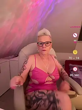 Snapshot of German_Milf chatting on May 29, 2026, 1:09 pm German Milf online show from May 29, 2026, 1:09 pm