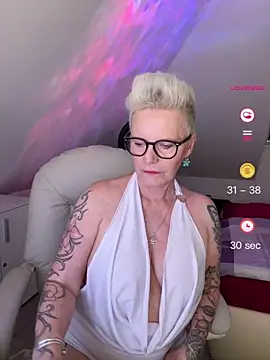 Snapshot of German_Milf chatting on May 30, 2026, 12:46 pm German Milf online show from May 30, 2026, 12:46 pm